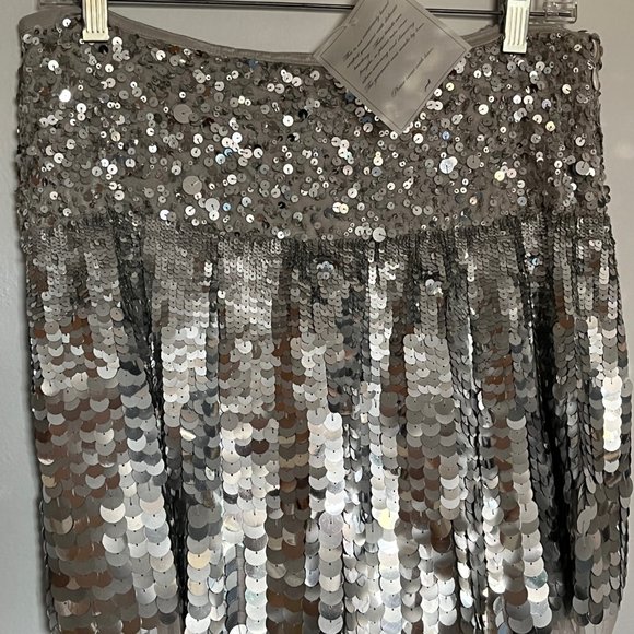Freebird (Icelandic Designer) I Hand Embroidered Silver Sequined Mini Skirt - Picture 2 of 13